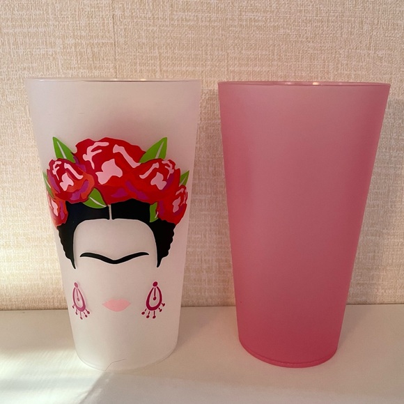 Set of 6 Plastic Tumblers, 3 Opaque White with Frida Kahlo & 3 just Opaque Pink - Picture 4 of 8